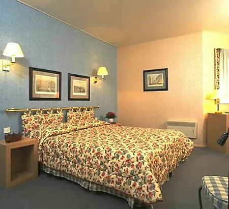Ibis Opera La Fayette 3*