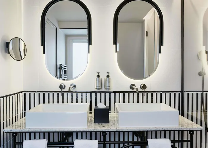 Hotel Faubourg Galant - Handwritten Collection